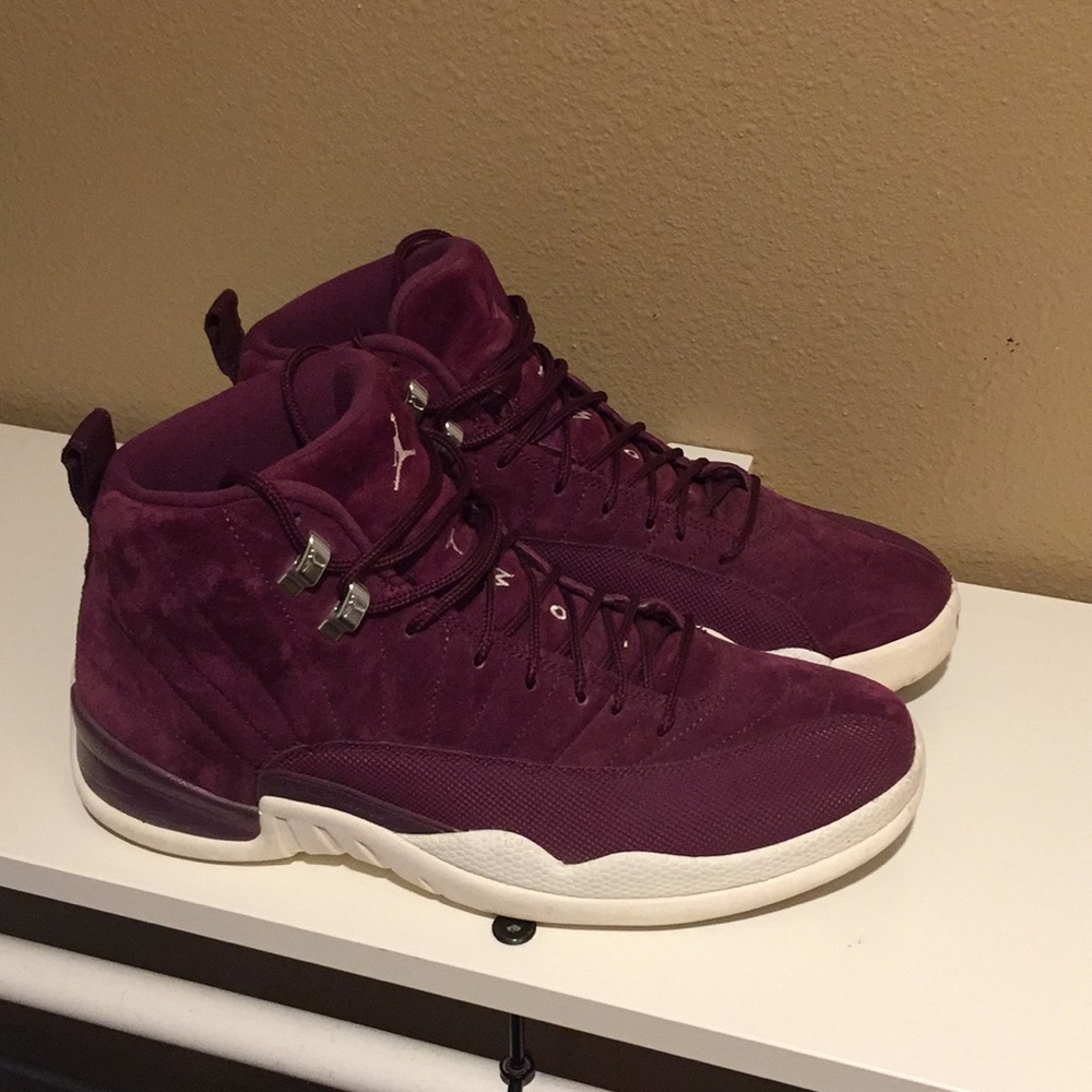Jordan 12 “Bordeaux”